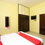 Hotel O Greenview Near Munshi Pulia Metro Station