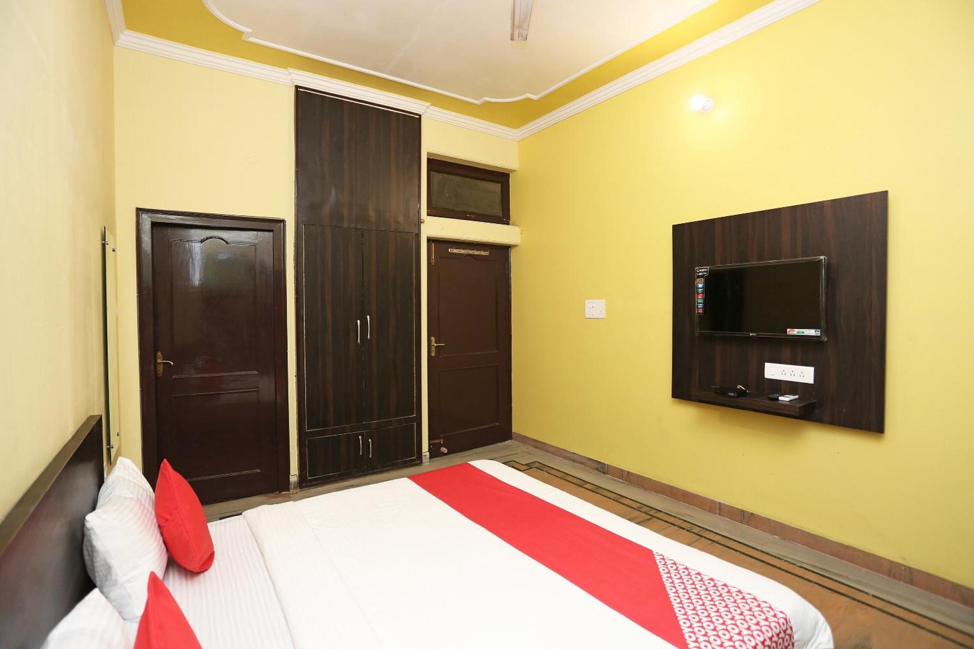 O Greenview Near Munshi Pulia Metro Station Hotel Lucknow